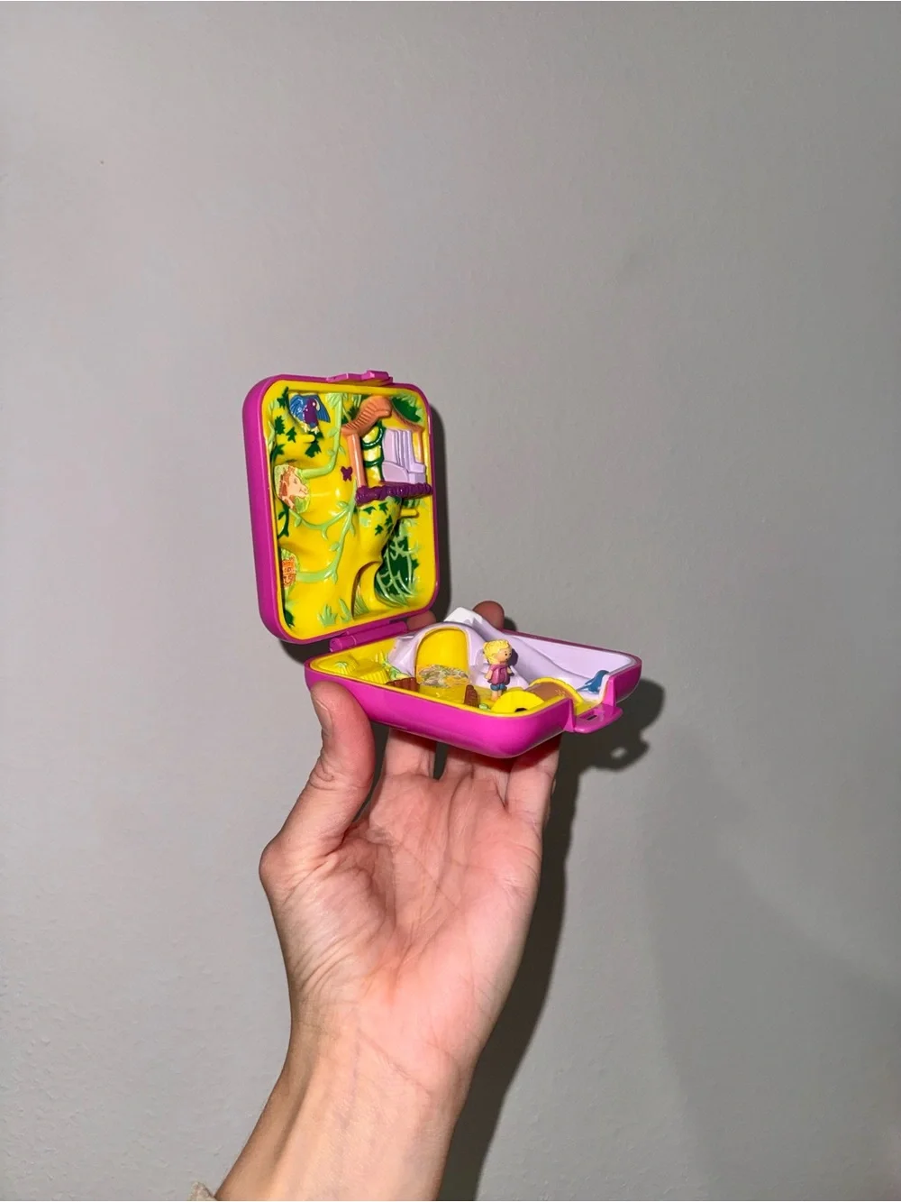 Vintage 1989 Polly Pocket Wild Zoo World Bluebird Pink Compact w/ Polly Doll